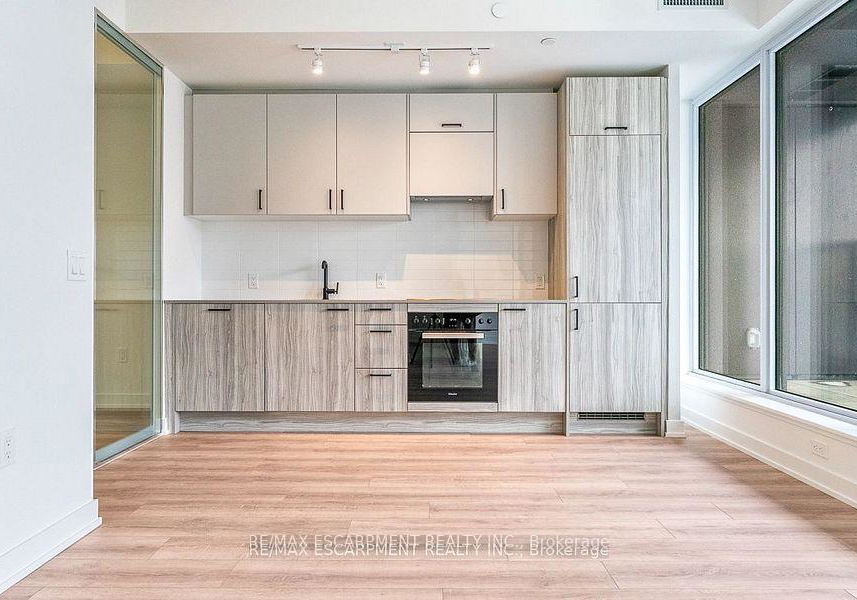 1-quarrington-lane-north-york-ontario-c12566522
