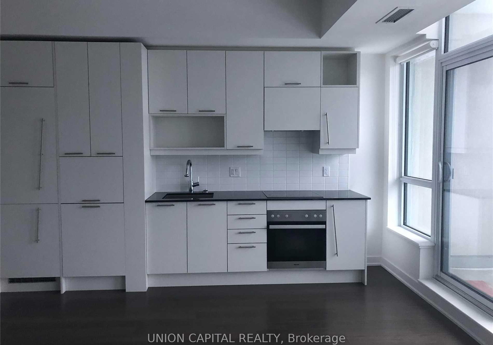 30-nelson-street-toronto-ontario-c12566578