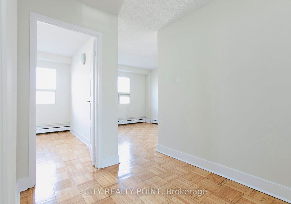990-avenue-road-toronto-ontario-c12566582