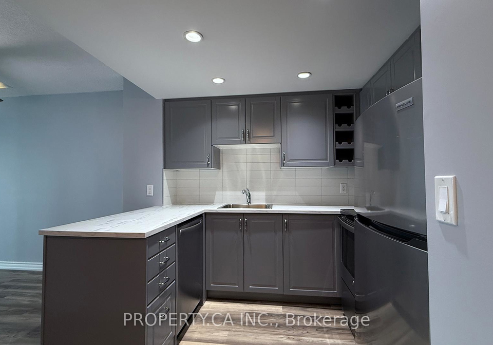 8-park-road-toronto-ontario-c12566612
