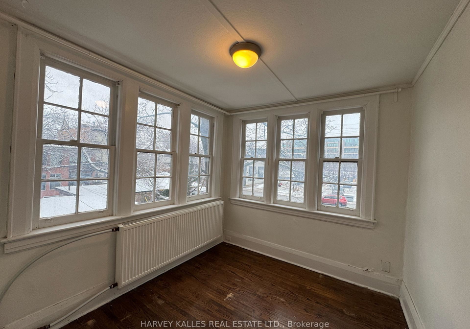 678-huron-street-toronto-ontario-c12567014
