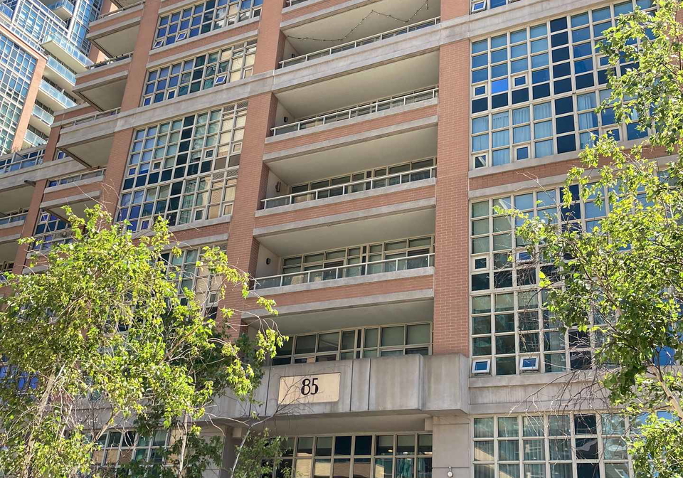 85-east-liberty-street-toronto-ontario-c12567018
