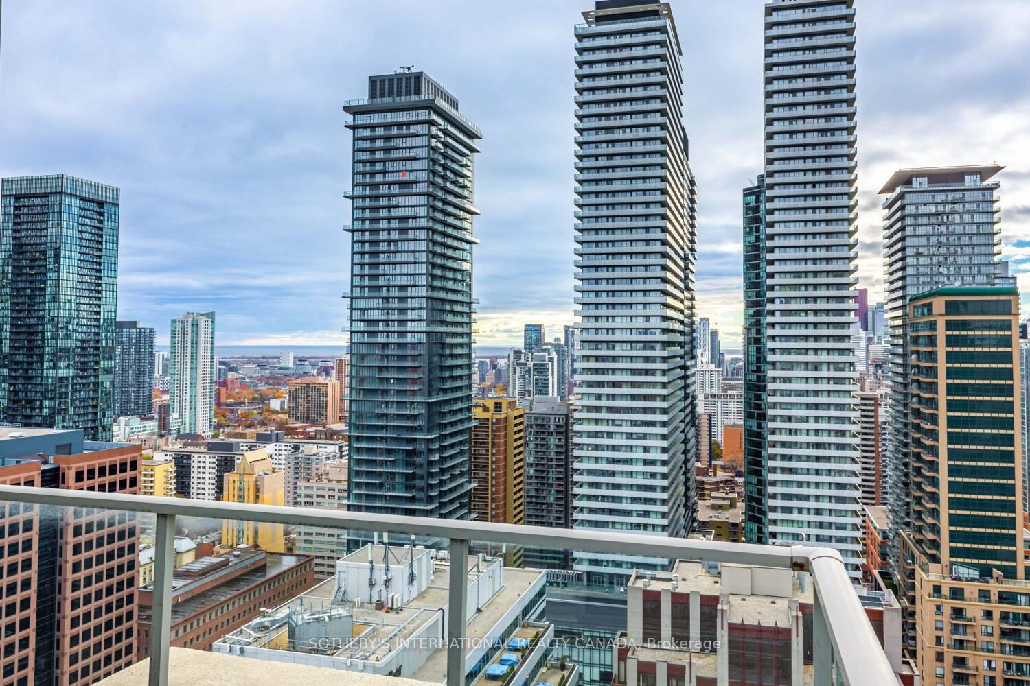 8-park-road-toronto-ontario-c12567064