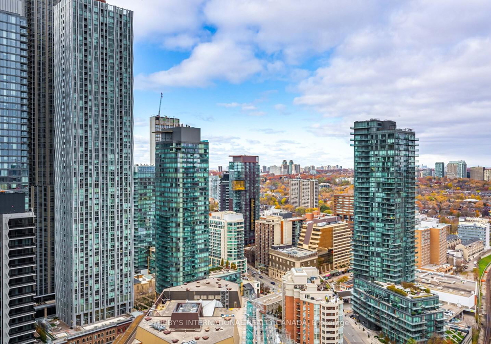 8-park-road-toronto-ontario-c12567098