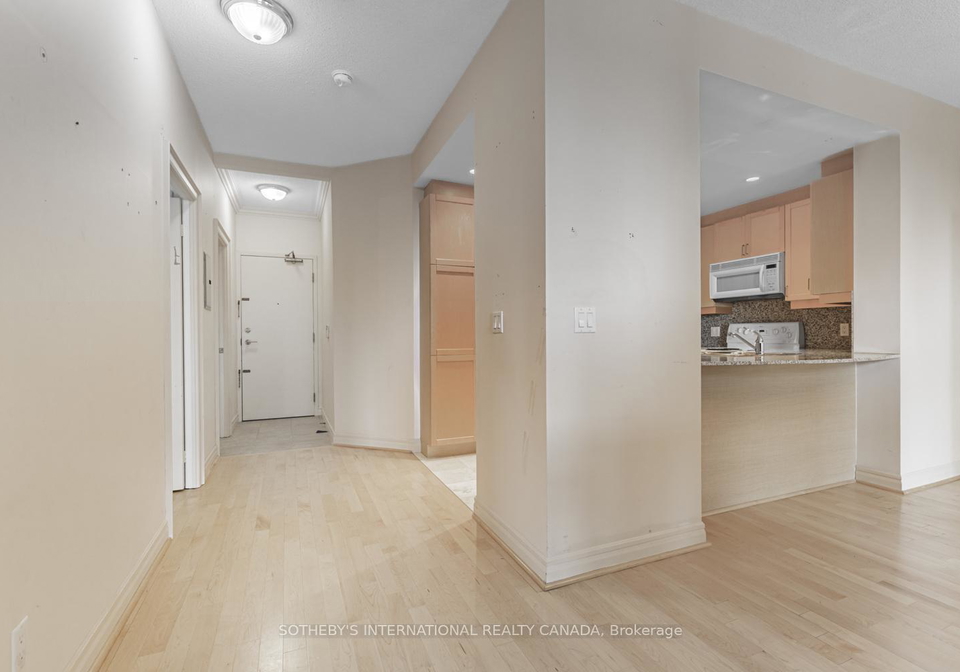 8-park-road-toronto-ontario-c12567098