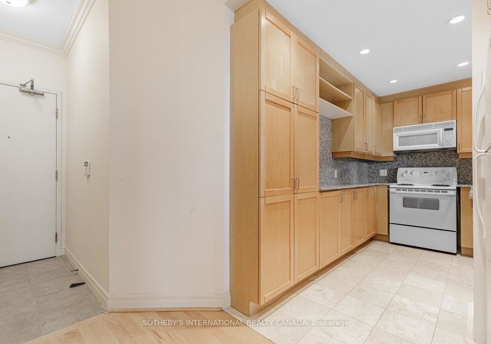 8-park-road-toronto-ontario-c12567098