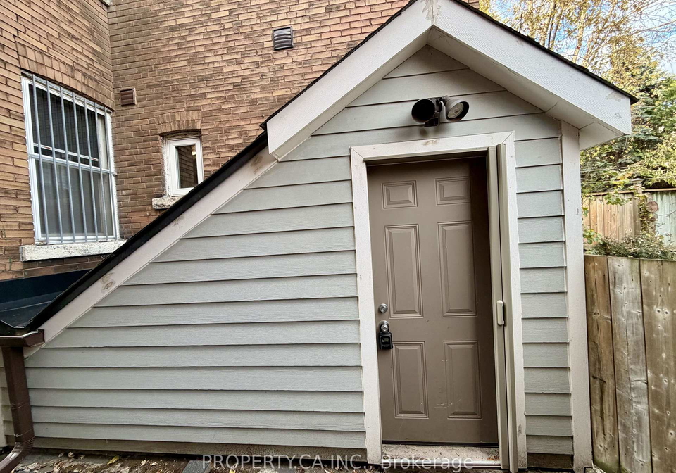 33-appleton-avenue-toronto-ontario-c12567340