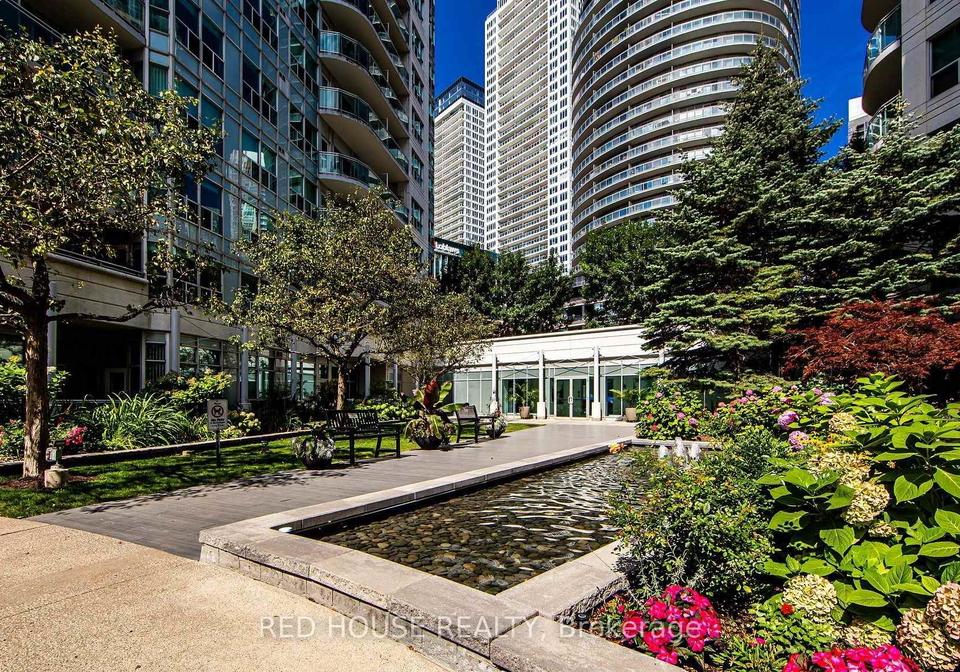 600-queens-quay-w-toronto-ontario-c12567772