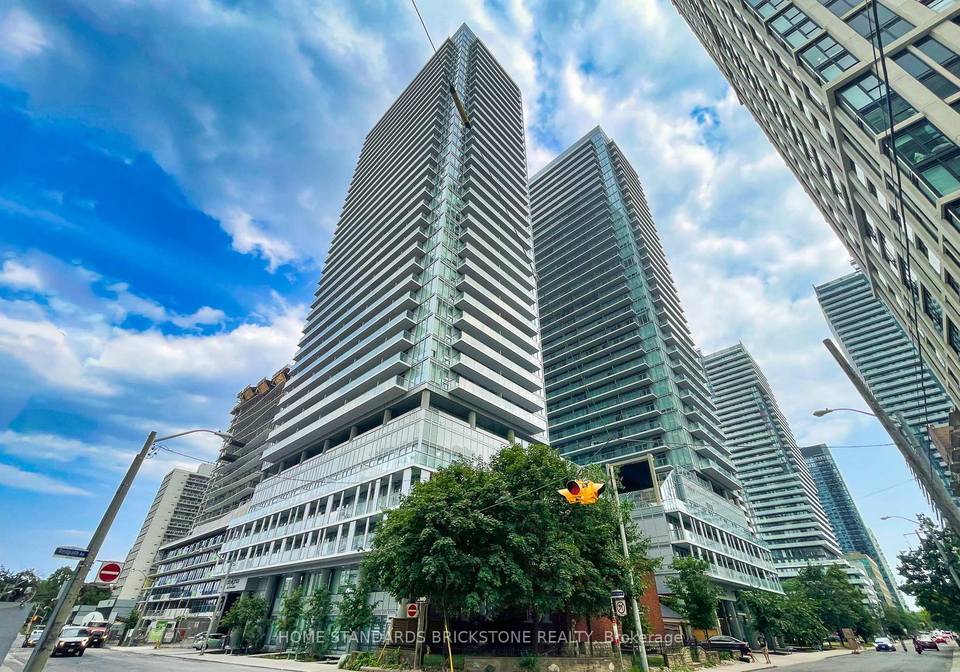 99-broadway-avenue-s-toronto-ontario-c12567936