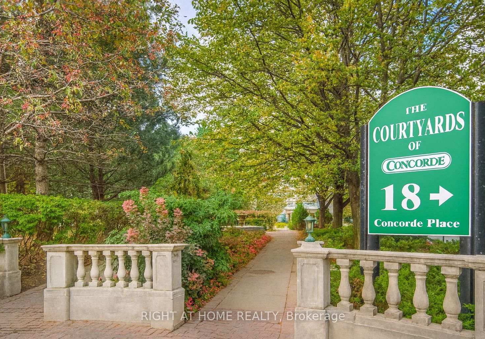 18-concorde-place-north-york-ontario-c12568026