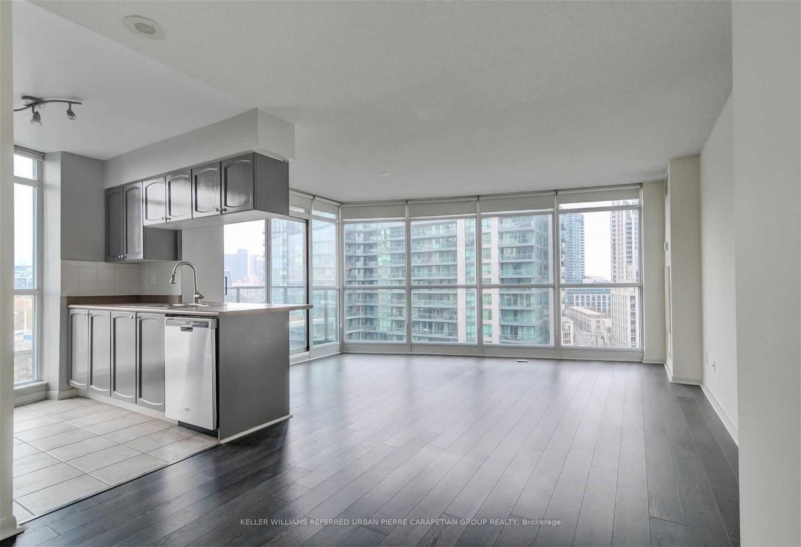 219-fort-york-boulevard-toronto-ontario-c12568258