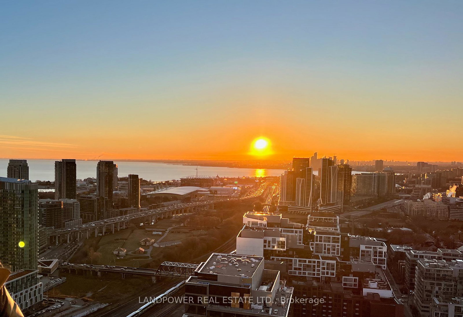 470-front-street-w-toronto-ontario-c12568536