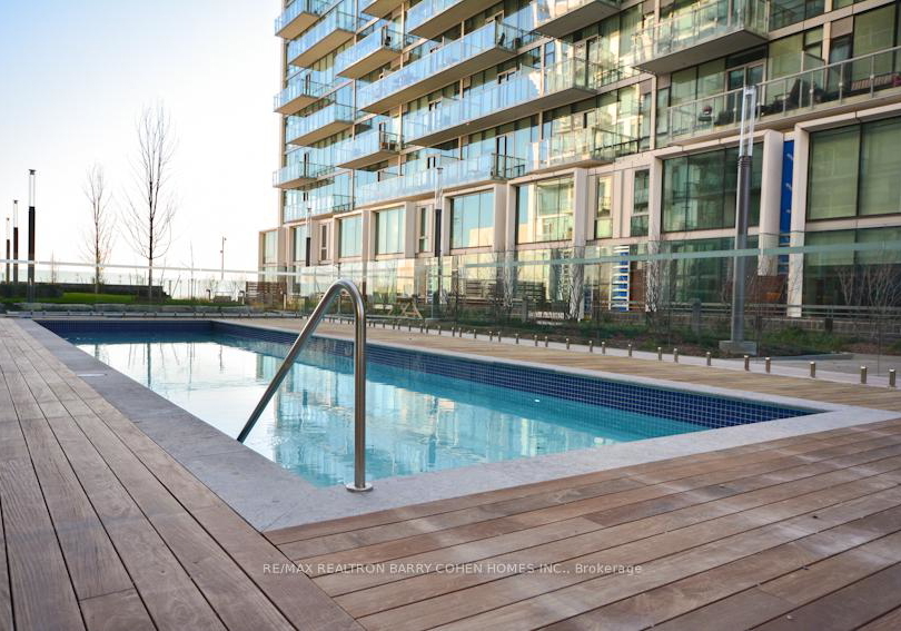39-queens-quay-e-toronto-ontario-c12568740