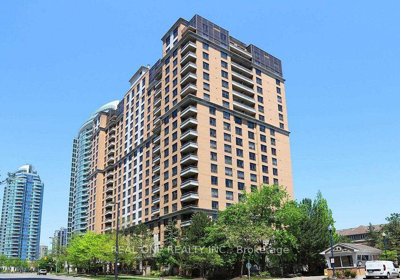 18-sommerset-way-north-york-ontario-c12568782