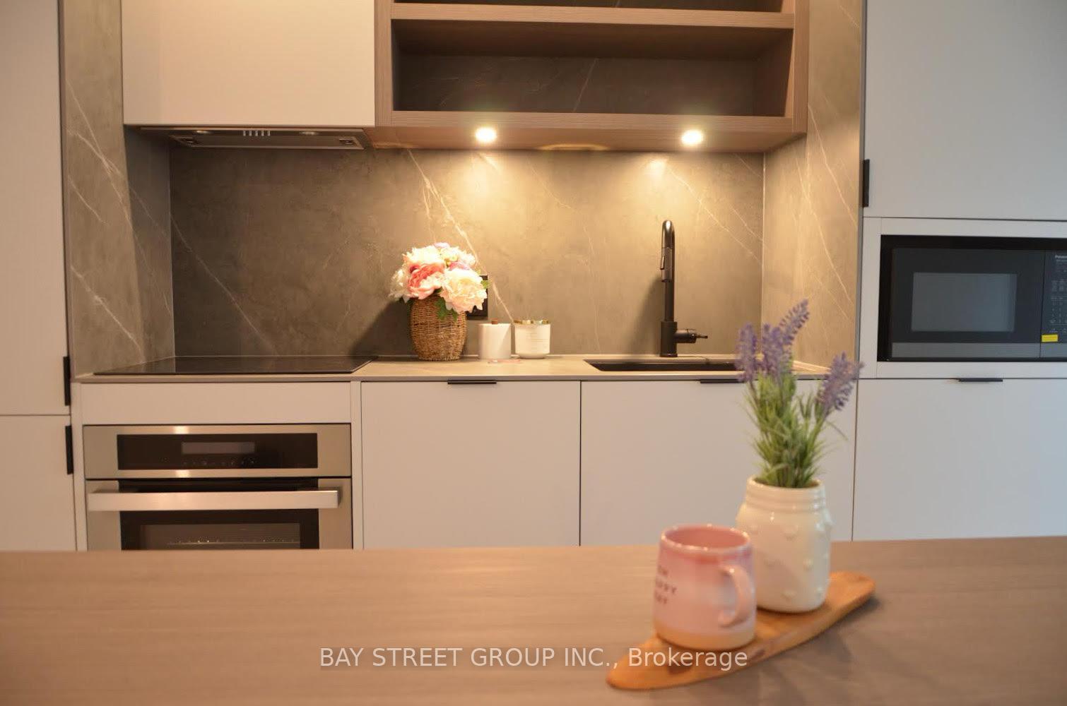 55-charles-street-e-toronto-ontario-c12568942