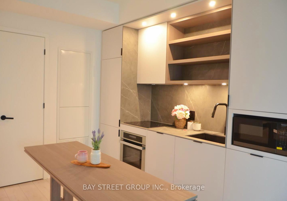 55-charles-street-e-toronto-ontario-c12568942