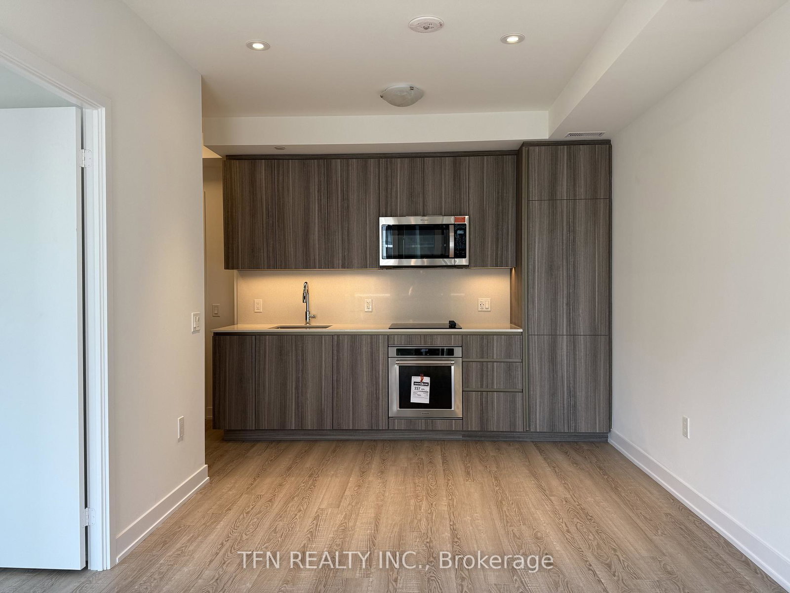 15-richardson-street-toronto-ontario-c12568946