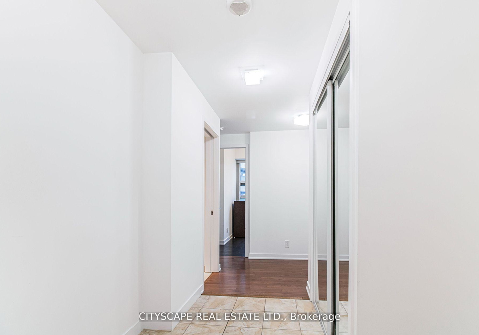 12-york-street-toronto-ontario-c12568952