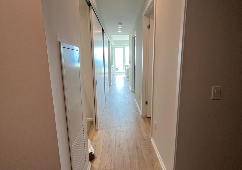 197-yonge-street-toronto-ontario-c12568960