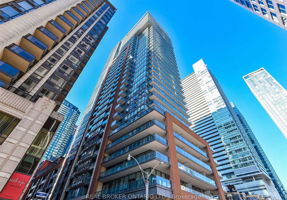 8-mercer-street-toronto-ontario-c12568998