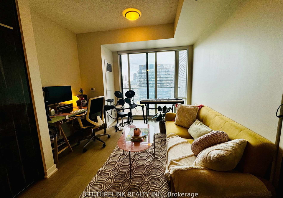 120-bayview-avenue-toronto-ontario-c12569052