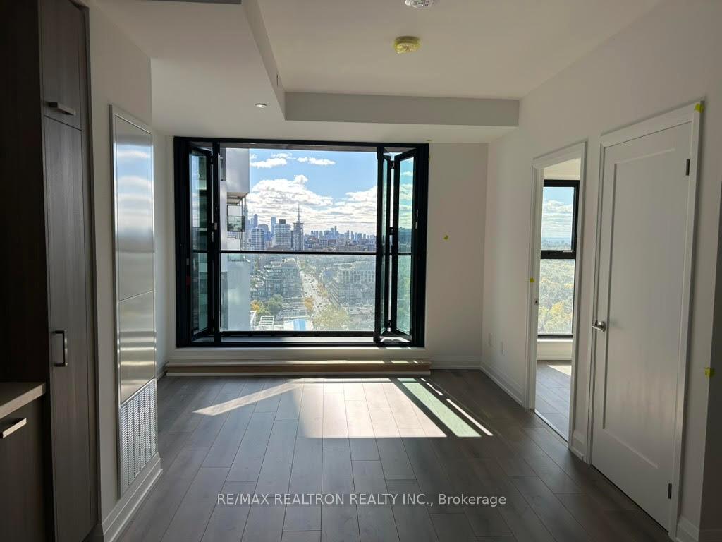 20-soudan-avenue-toronto-ontario-c12569362
