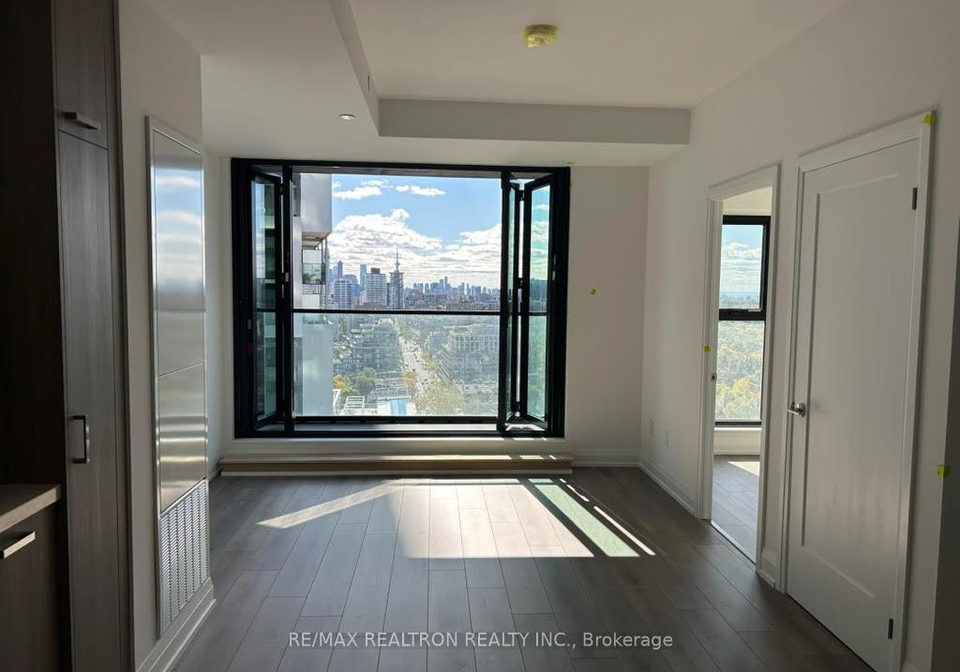 20-soudan-avenue-toronto-ontario-c12569362