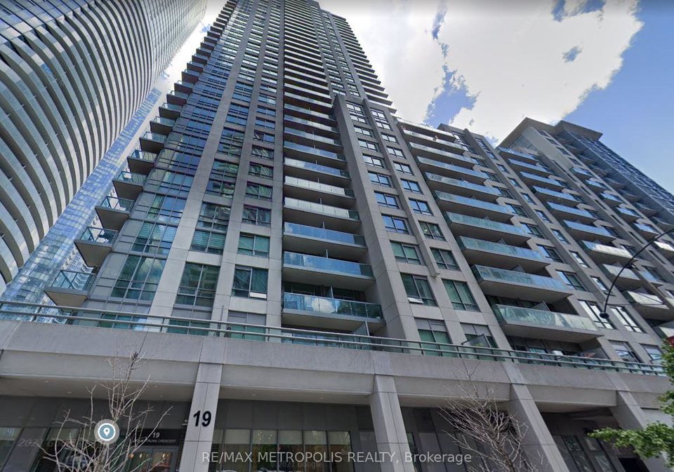 19-grand-trunk-crescent-toronto-ontario-c12569522
