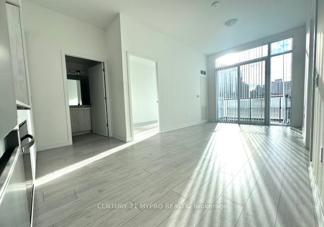 5858-yonge-street-toronto-ontario-c12569560
