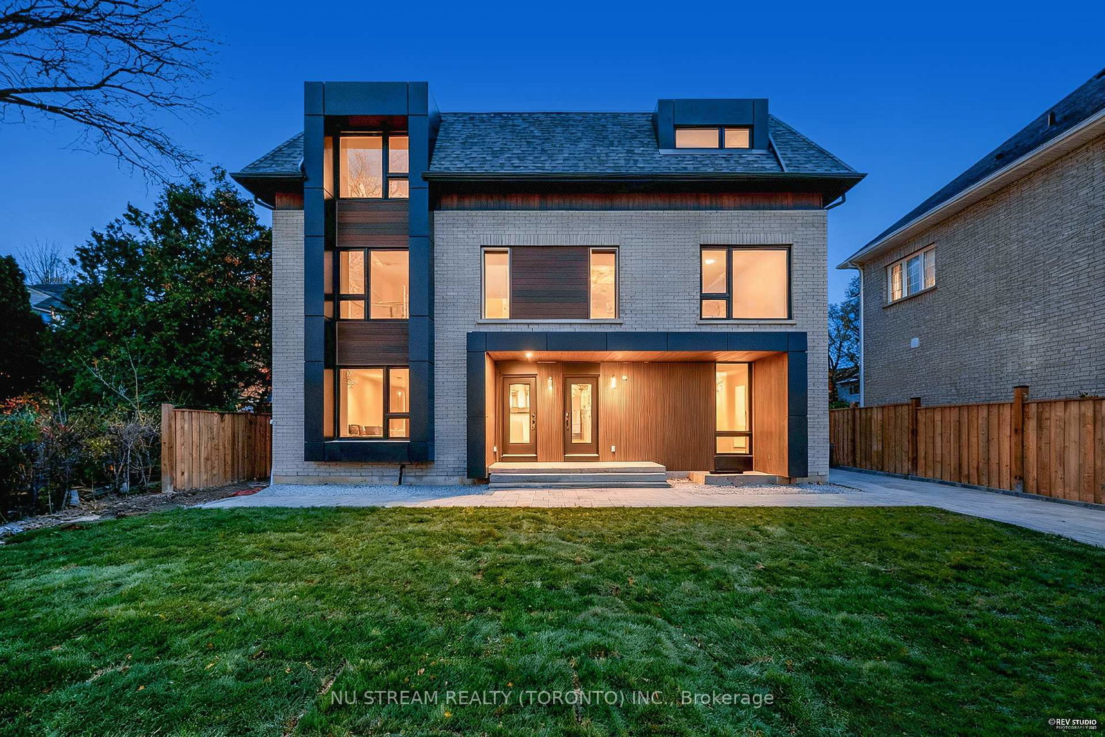 25-devondale-avenue-toronto-ontario-c12569646