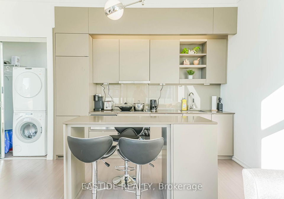 101-peter-street-toronto-ontario-c12569784