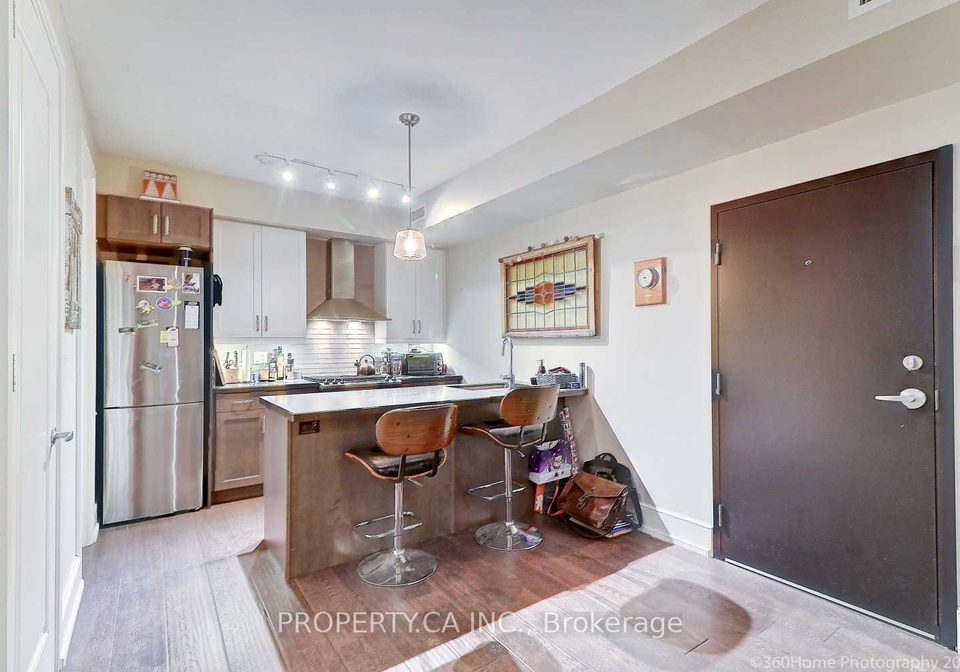 28-madison-avenue-toronto-ontario-c12569900