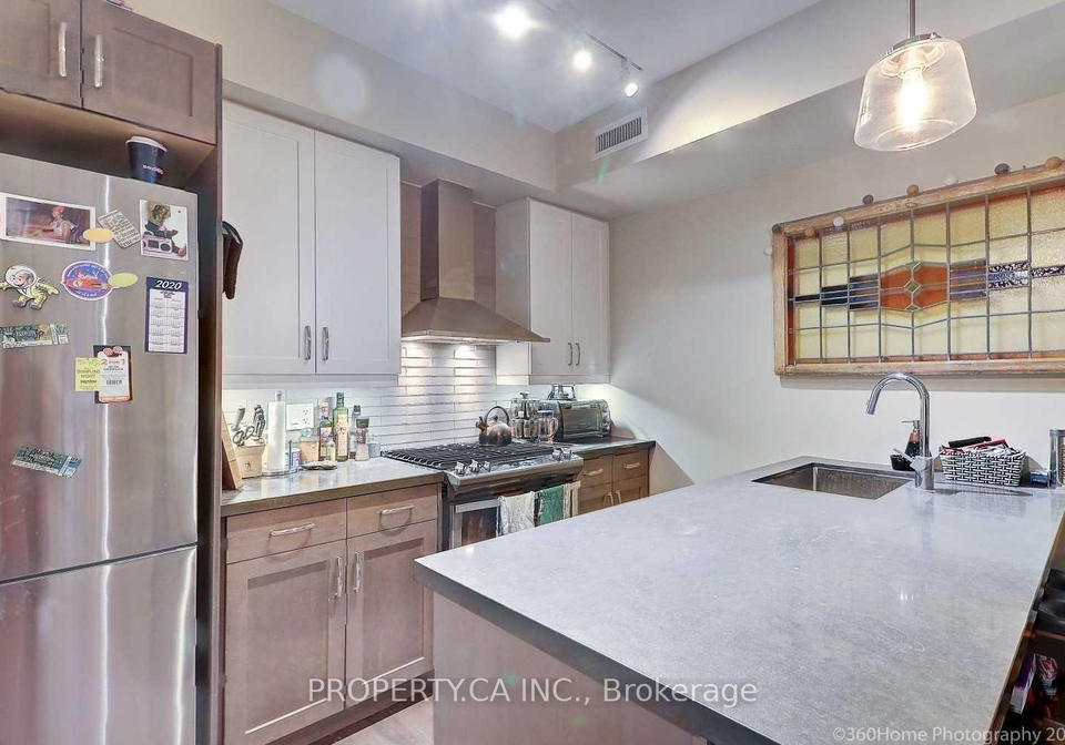 28-madison-avenue-toronto-ontario-c12569900