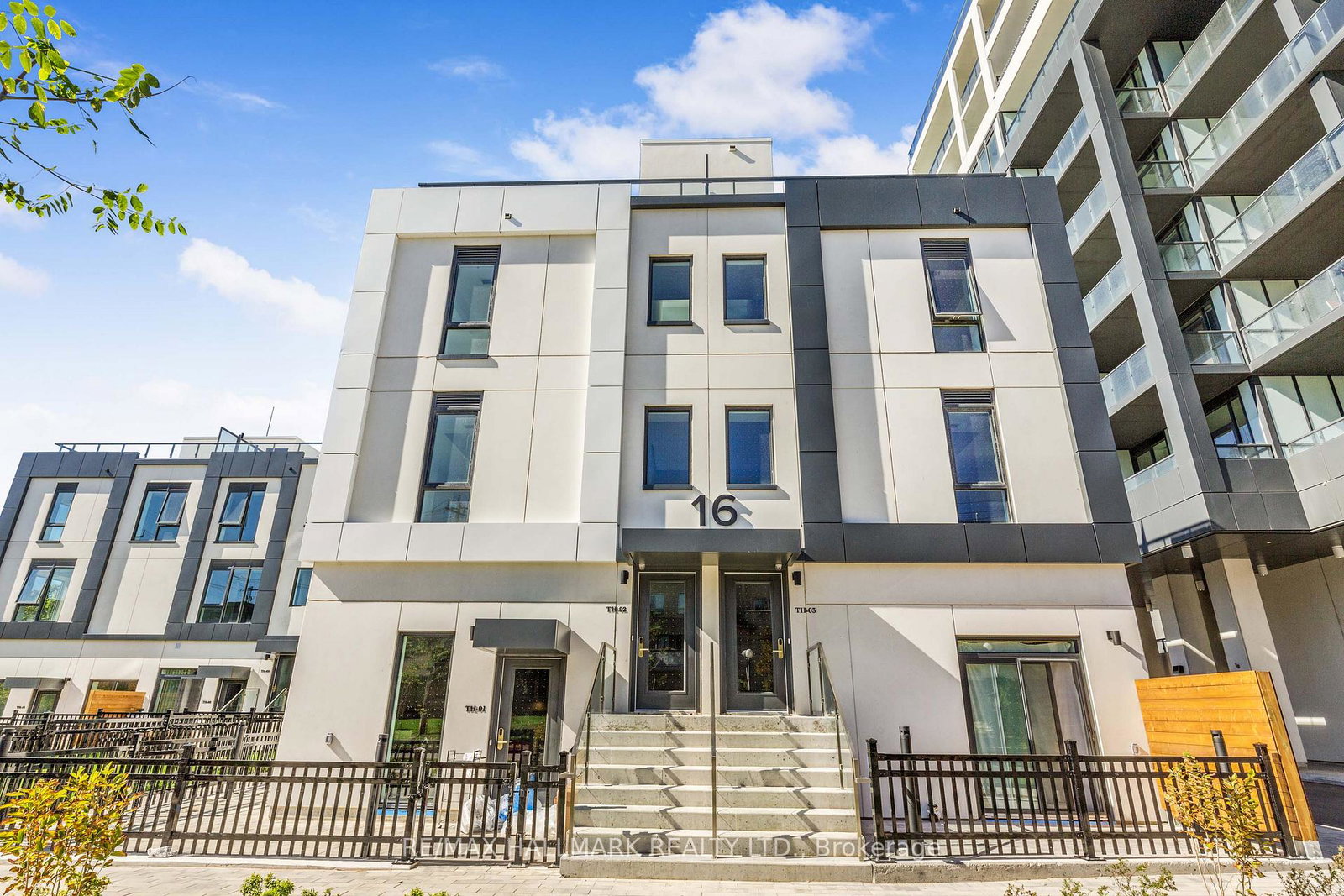 16-greenbriar-road-north-york-ontario-c12569906