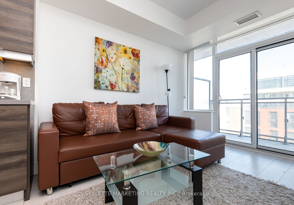 525-adelaide-street-w-toronto-ontario-c12569938