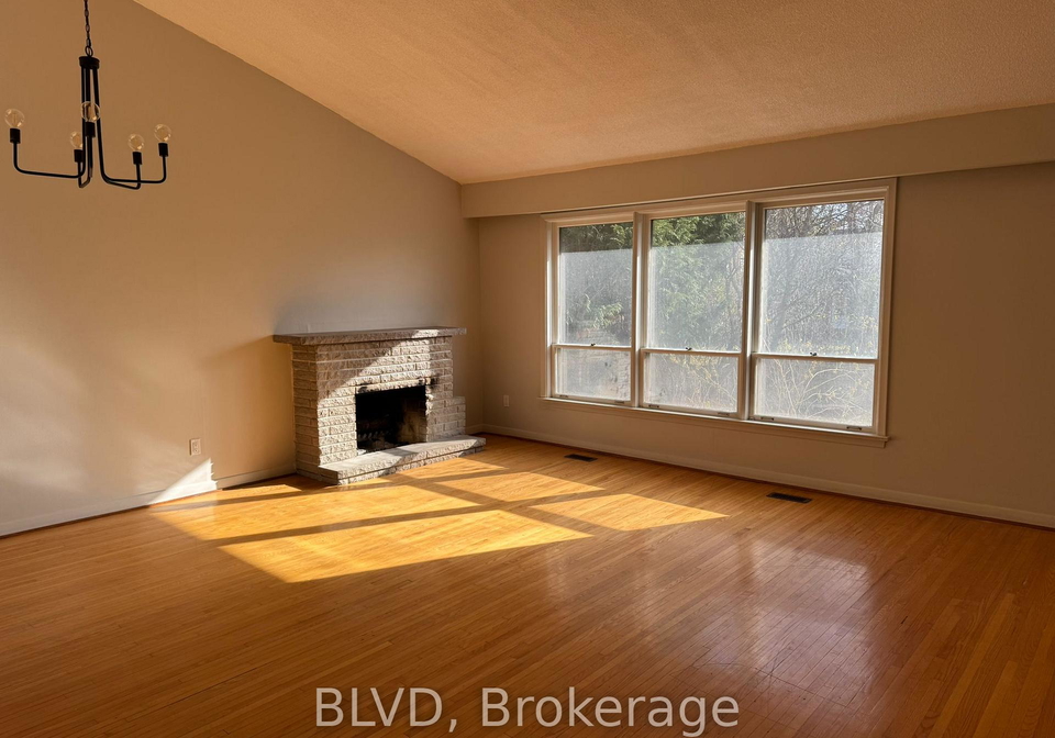 19-abitibi-avenue-north-york-ontario-c12570164