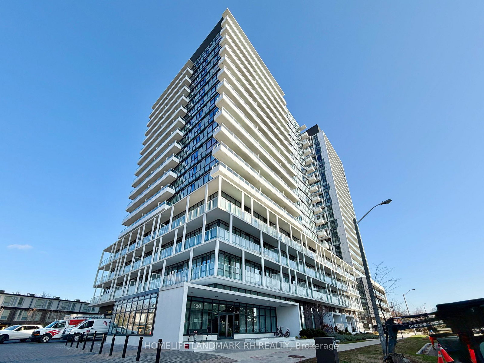 180-fairview-mall-drive-north-york-ontario-c12570368