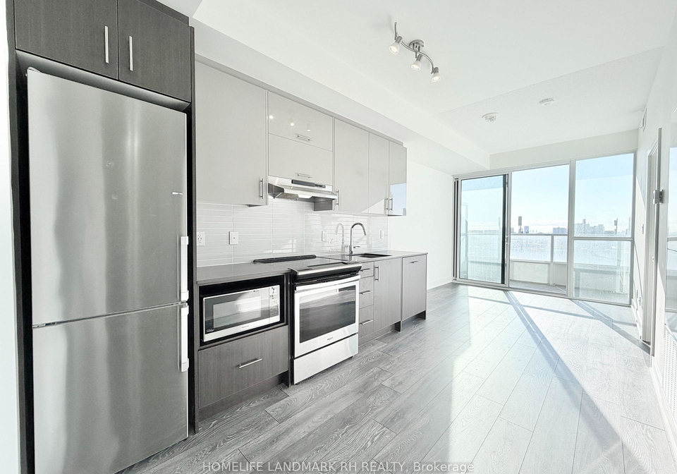 180-fairview-mall-drive-north-york-ontario-c12570368