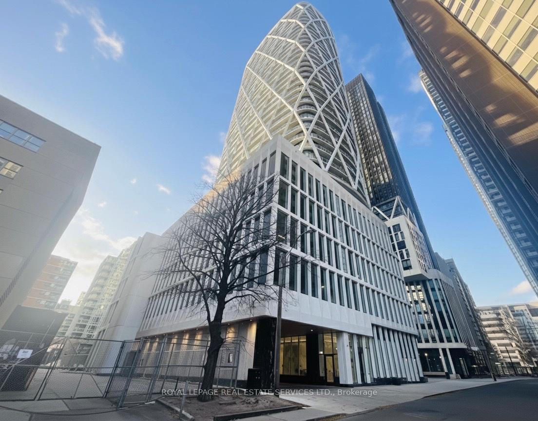 230-simcoe-street-toronto-ontario-c12570726
