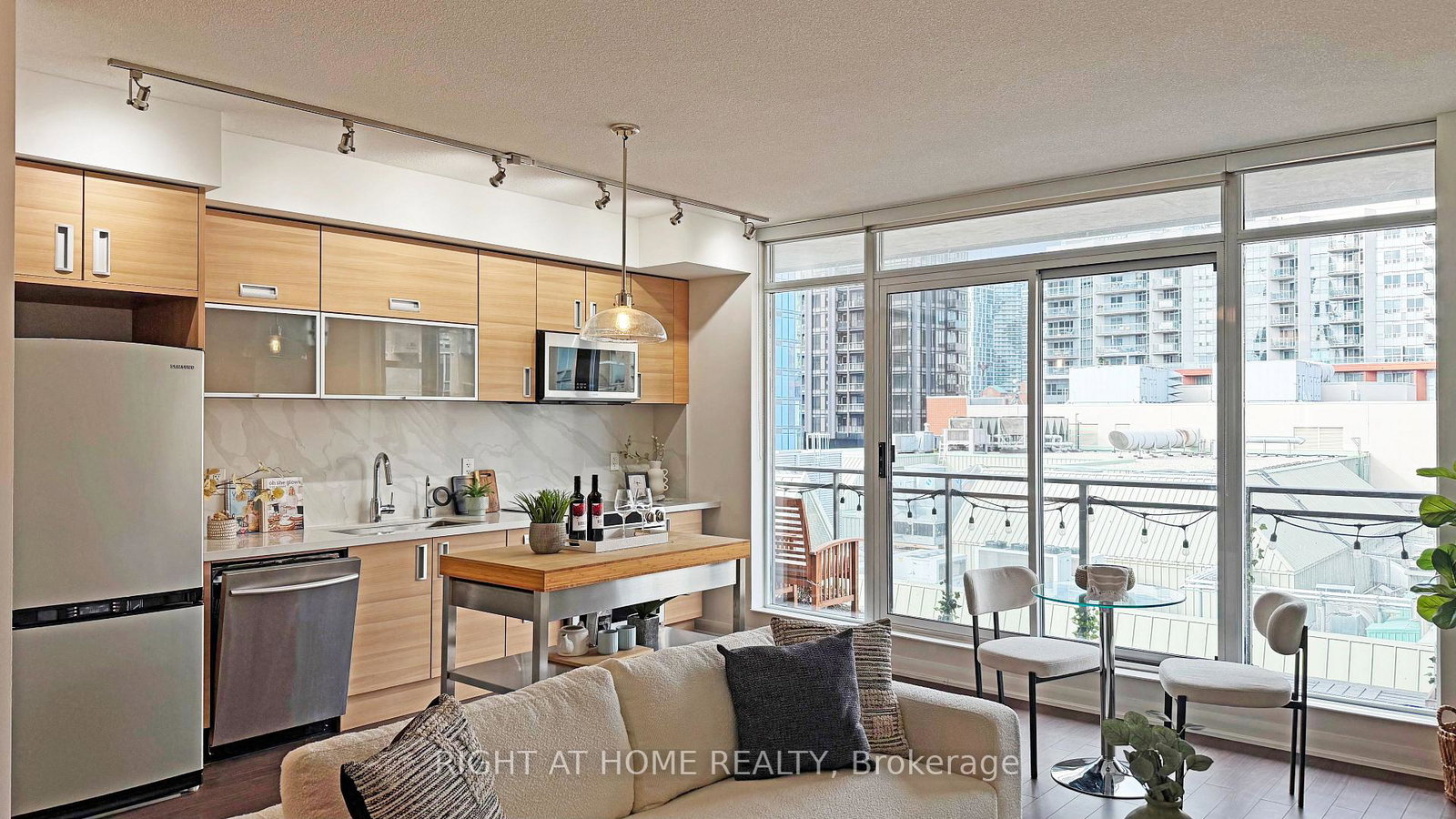 205-frederick-street-toronto-ontario-c12570806
