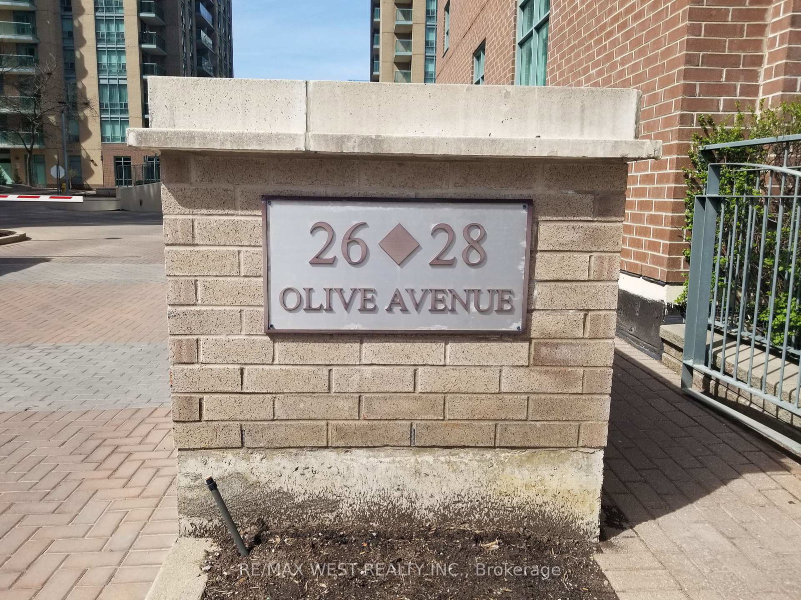 28-olive-avenue-north-york-ontario-c12570810