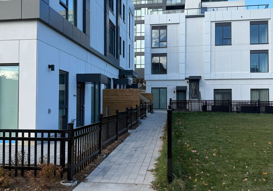 20-dervock-crescent-north-york-ontario-c12570910
