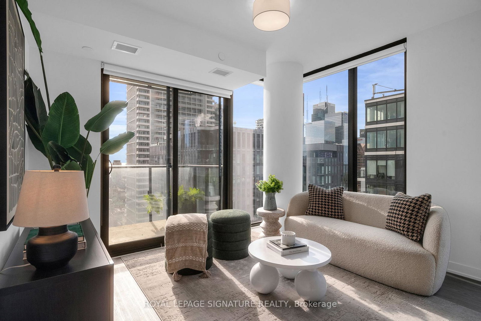 47-mutual-street-toronto-ontario-c12570948