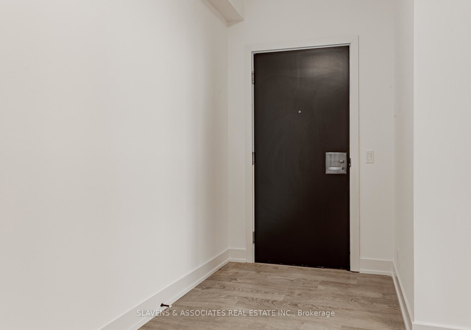 11-lillian-street-toronto-ontario-c12571040