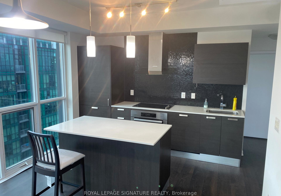 9-bogert-avenue-toronto-ontario-c12571046