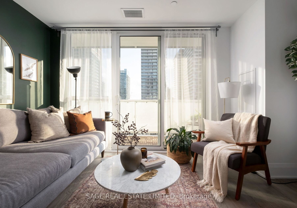101-erskine-avenue-toronto-ontario-c12571174