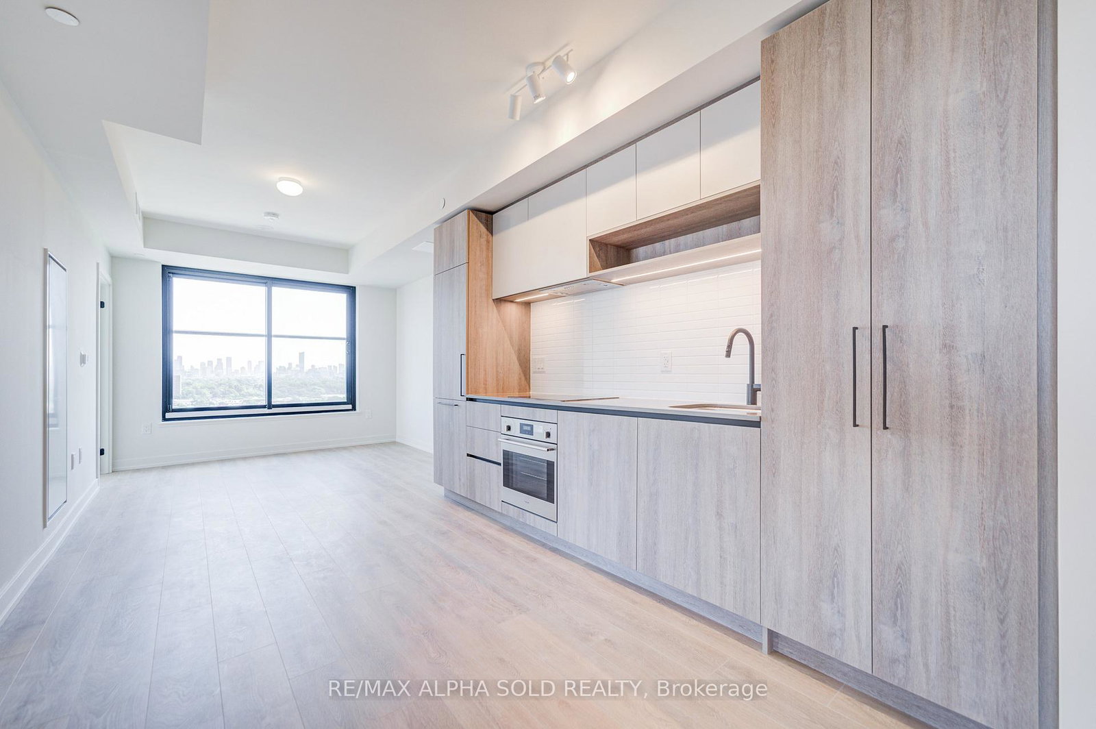 181-sterling-road-e-toronto-ontario-c12571536