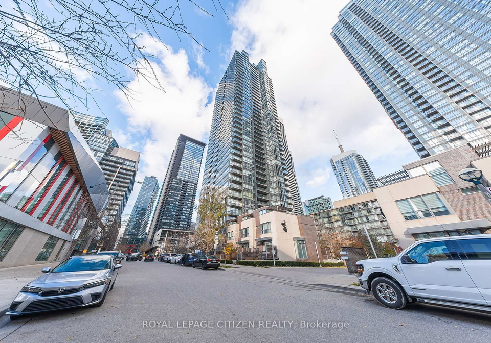 15-fort-york-boulevard-toronto-ontario-c12572130