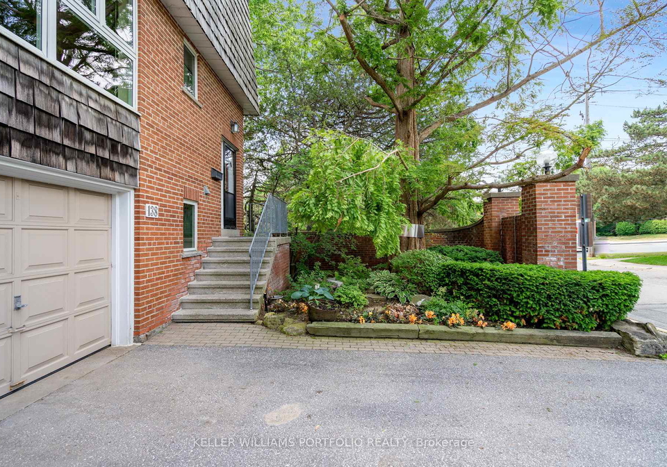 138-scenic-mill-way-north-york-ontario-c12572166