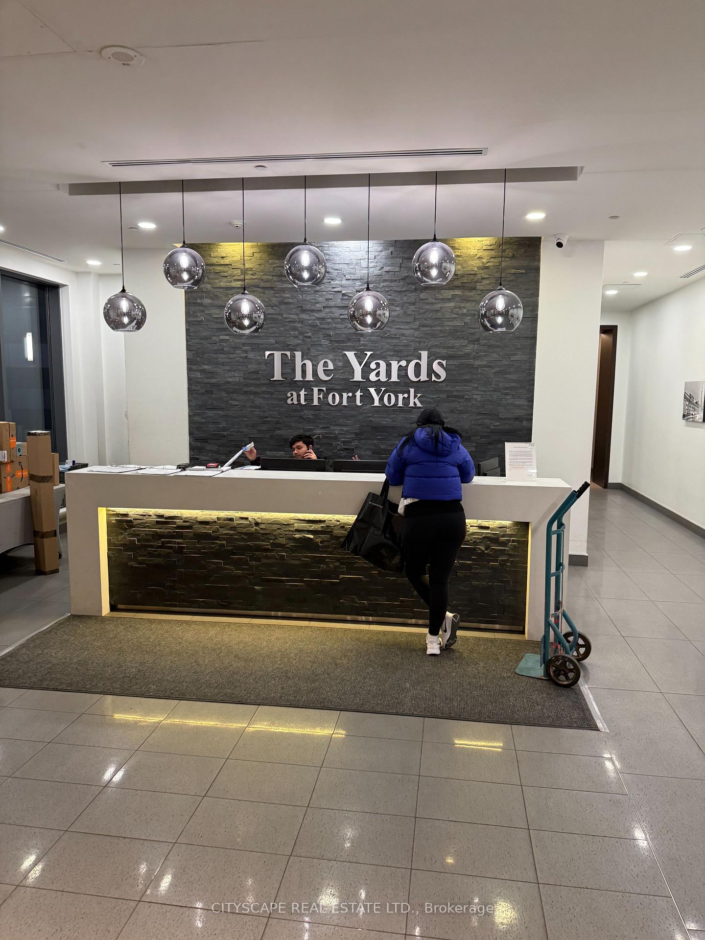 20-bruyeres-mews-toronto-ontario-c12572742